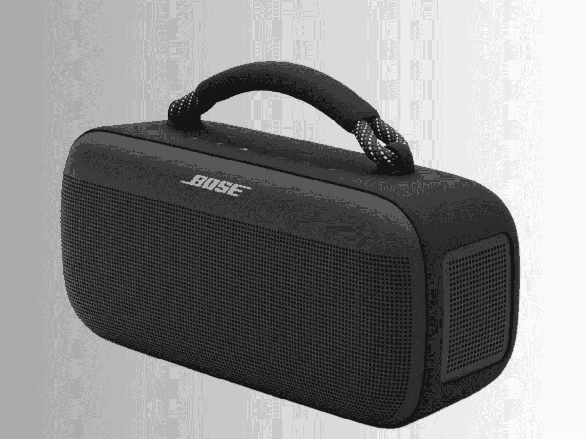 Bose SoundLink Max Portable Speaker, Large IP67 Waterproof Bluetooth Speaker, Up to 20 Hours of Playtime, USB-C, Built-in 3.5mm AUX Input, Black